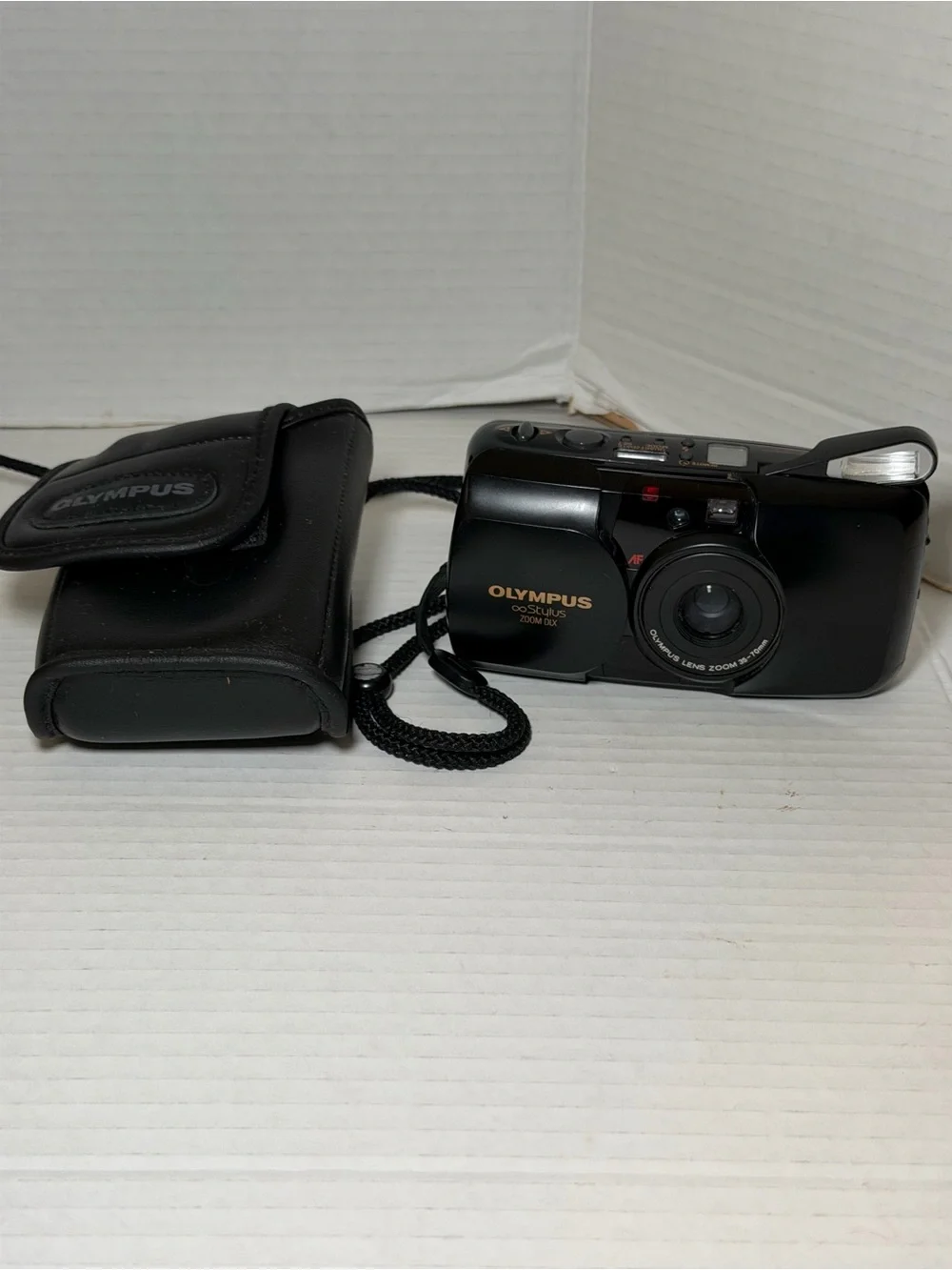Olympus Infinity Stylus Zoom DLX 35MM Film Camera 35-70mm Zoom W/ Case REPAIR